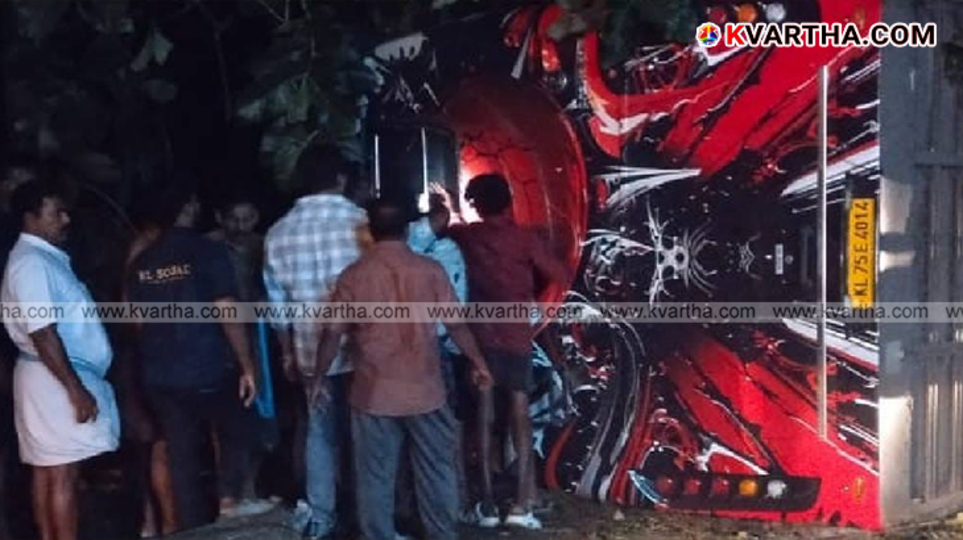 Overturned tourist bus in Kuravilangad accident