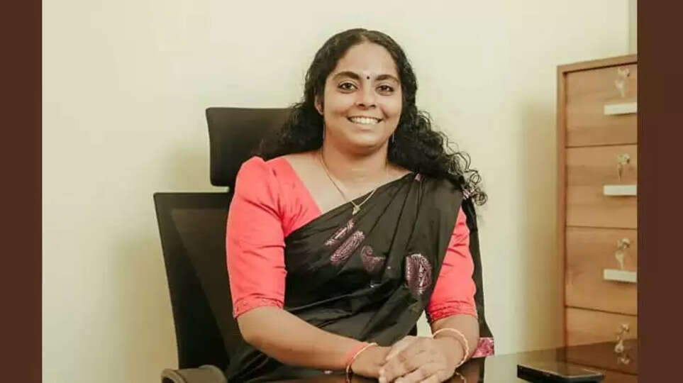 Aritha Babu's Gold theft while youth congress protest