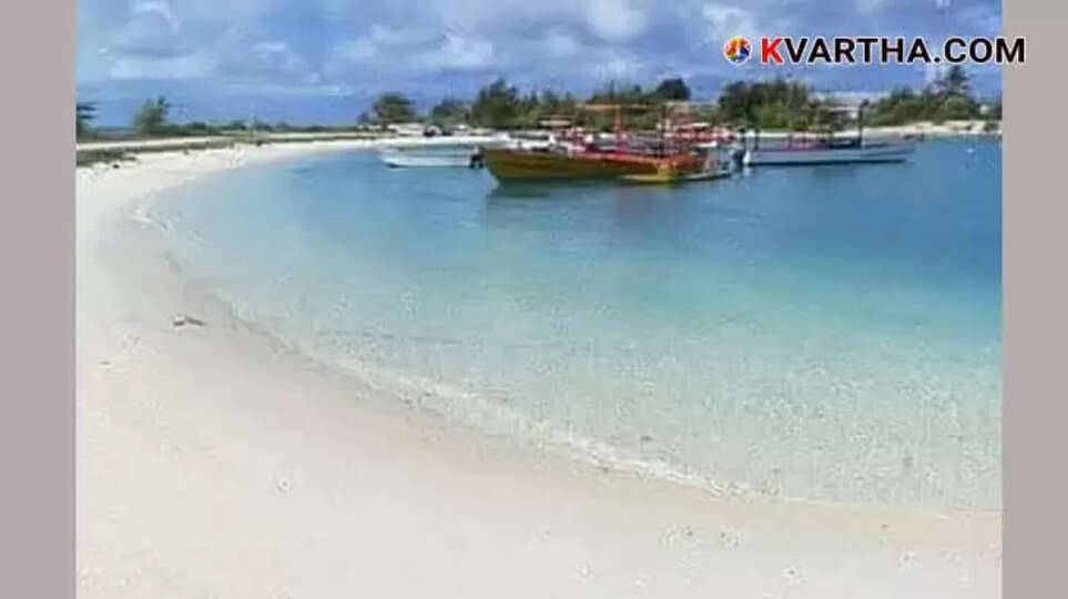 People celebrating New Year's Eve in Kiribati