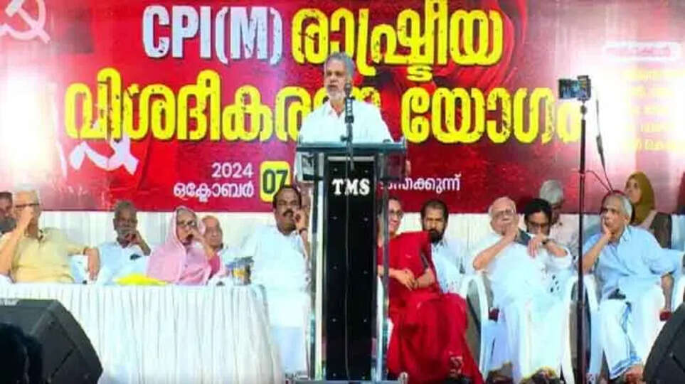Vijayaraghavan's remarks on media and communism