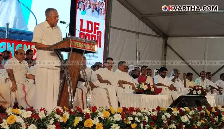 Kerala Chief Minister Pinarayi Vijayan addressing LDF rally in Kannur.