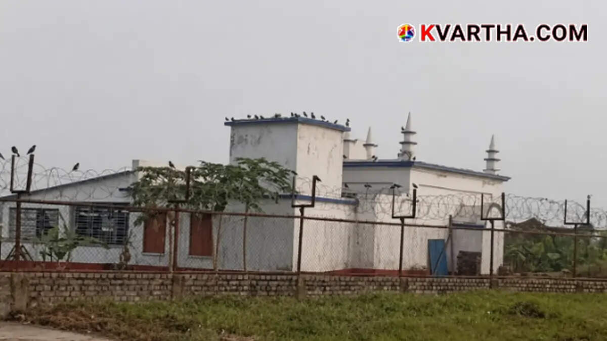 Conceptual image showing the Kolkata airport runway and an old mosque structure