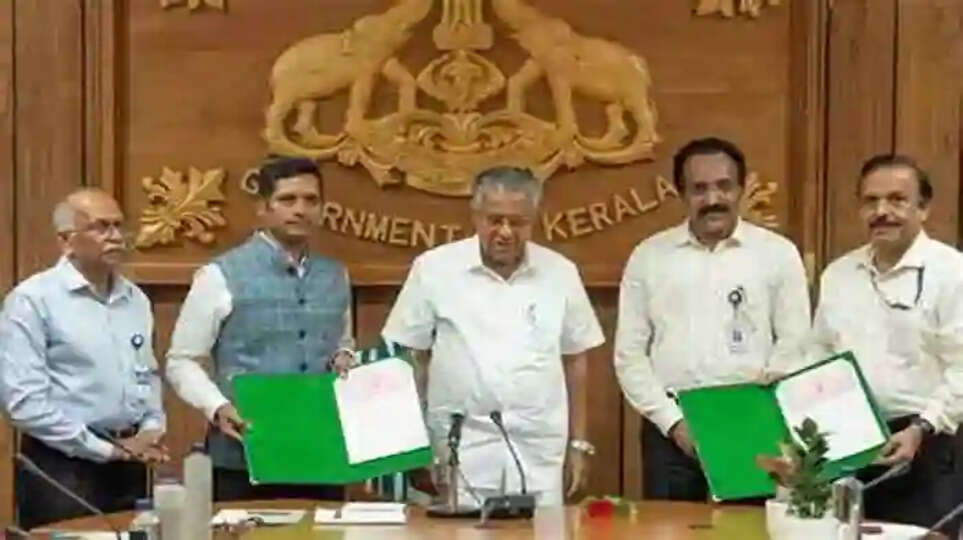 An MoU was signed between Kerala Space Park and VSSC, Thiruvananthapuram, News, MoU, Signed, Kerala Space Park,  VSSC, CM Pinarayi Vijayan, Kerala News