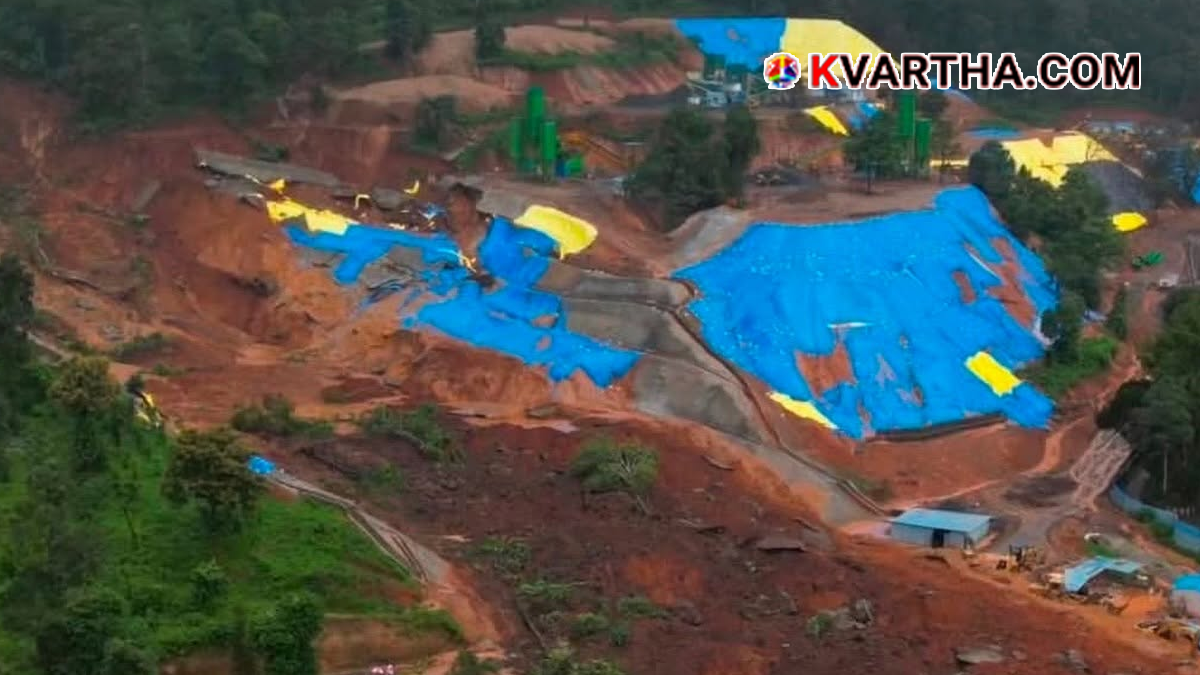 Debris and mudslide at Kalladi tunnel construction site