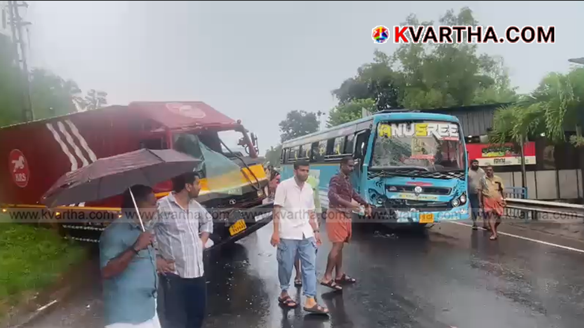 Image reflecting road accident and bus lorry collision in Cheruthazham Ramapuram