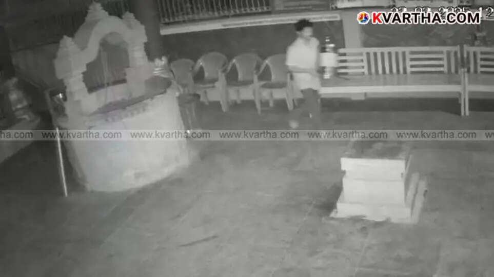 CCTV footage of theft at Sree Muthappan Madappura temple in Kannur showing the suspected thief.