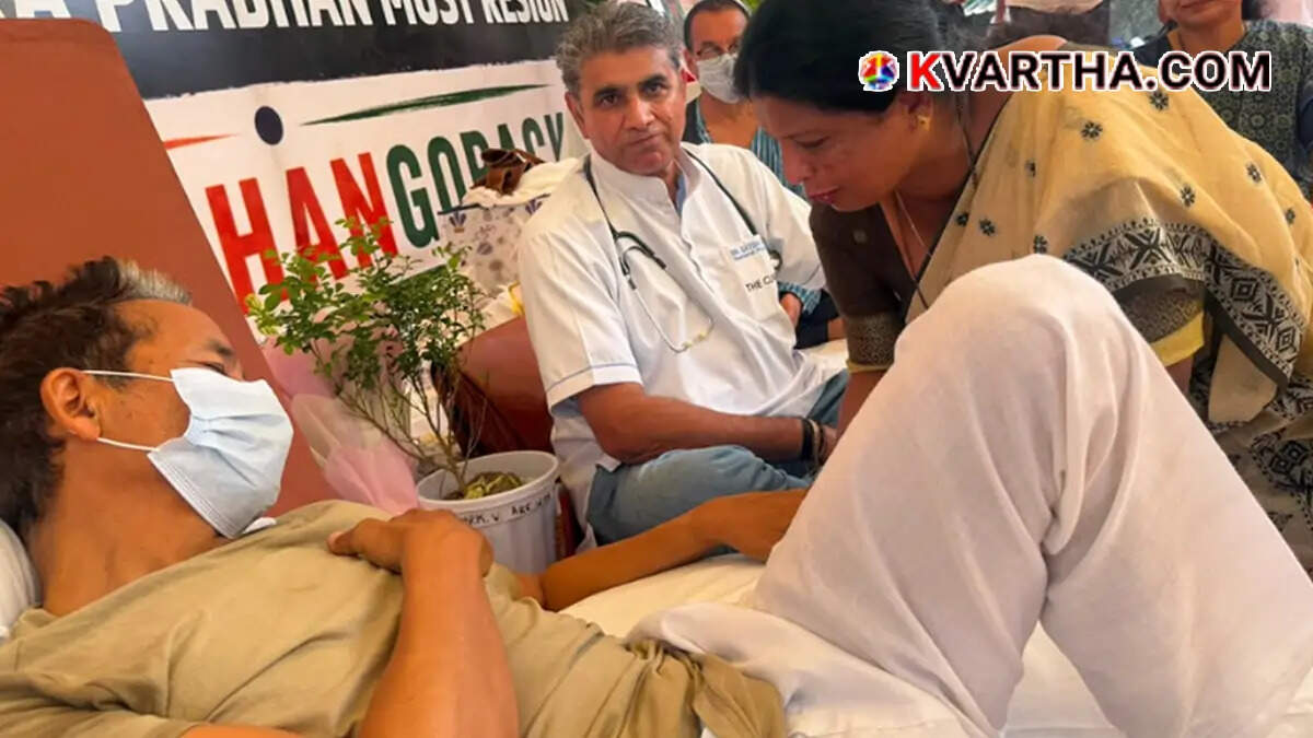 Climate activist Sonam Wangchuk on a hunger strike at Jantar Mantar