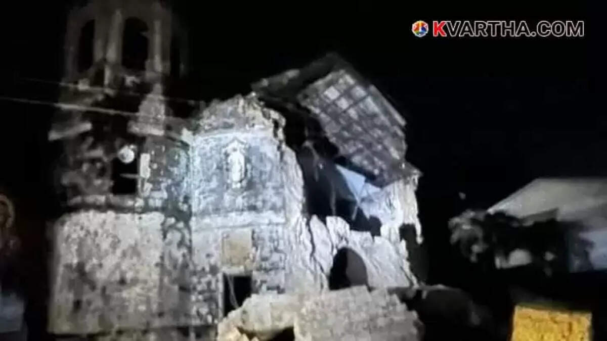 Philippines Earthquake 6.9 Magnitude Kills 31 Buildings Collapse and Power Outages Reported