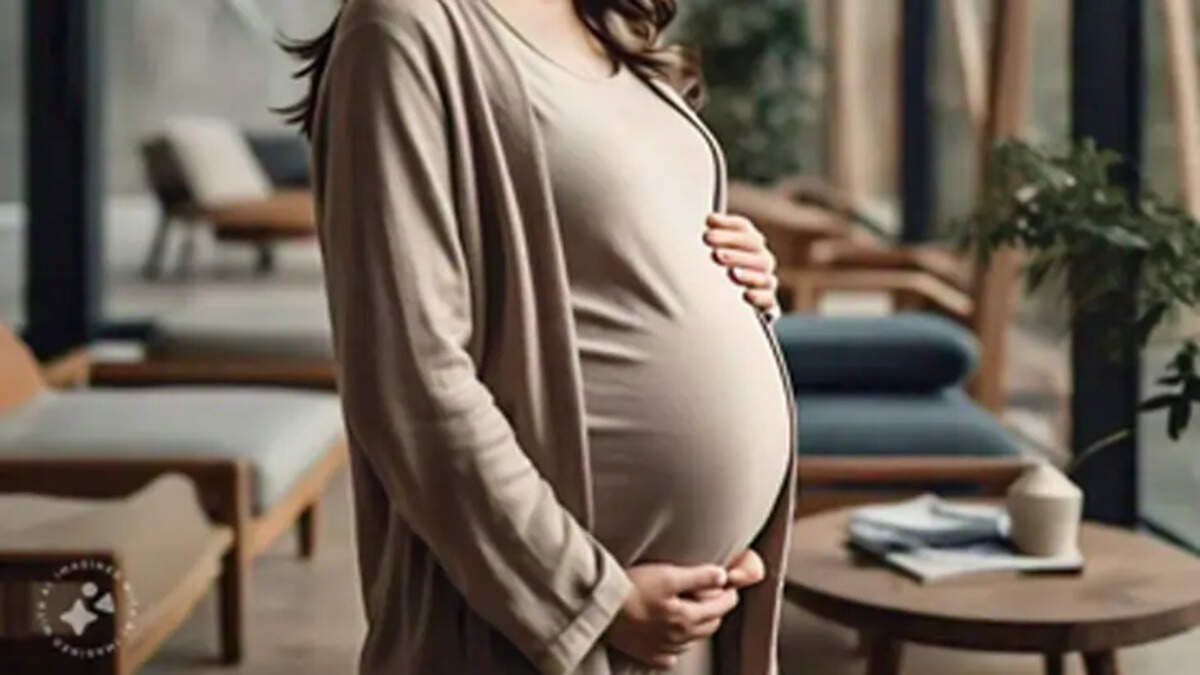 &lsquo;Please Get Pregnant&rsquo;: China's Officials Urge Women Amid Declining Population