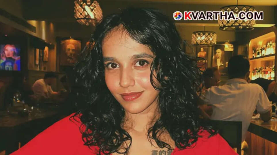  Actress Anagha Ravi