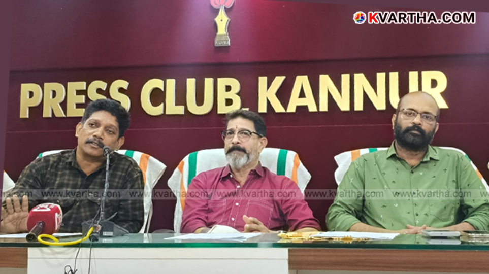 Director Babu John addressing a press conference about Mullankolli film.