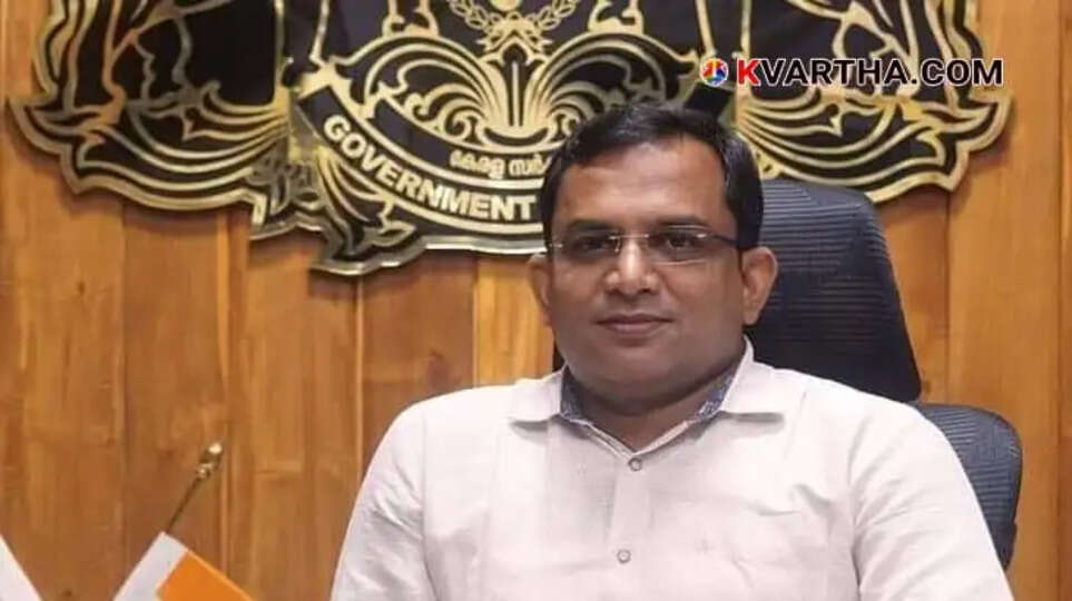 'Mallu Hindu' WhatsApp group row: Cyber forensics to examine IAS official's phone, mail sent to Google