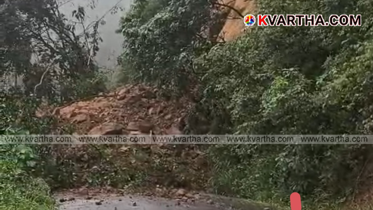 Representational image of a landslide and blocked road in Kottiyoor Palchuram