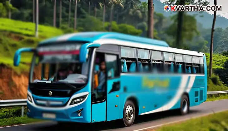 Student falls from private bus in Kollam, two arrested.