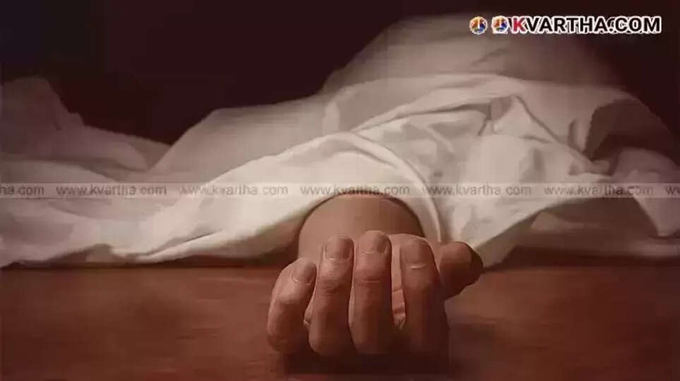 Image of the house in Mannarkkad where a wall collapsed during renovation.