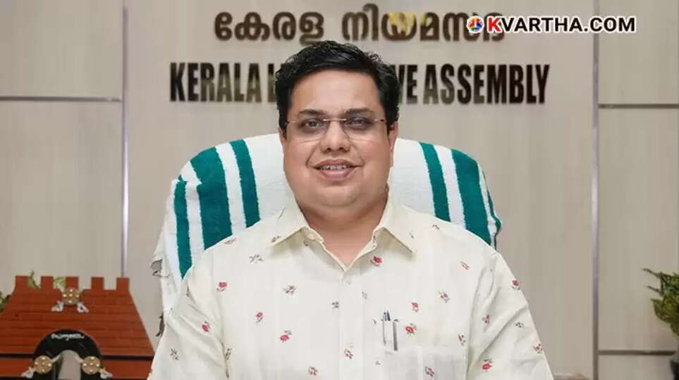 Speaker addressing media on exploitation