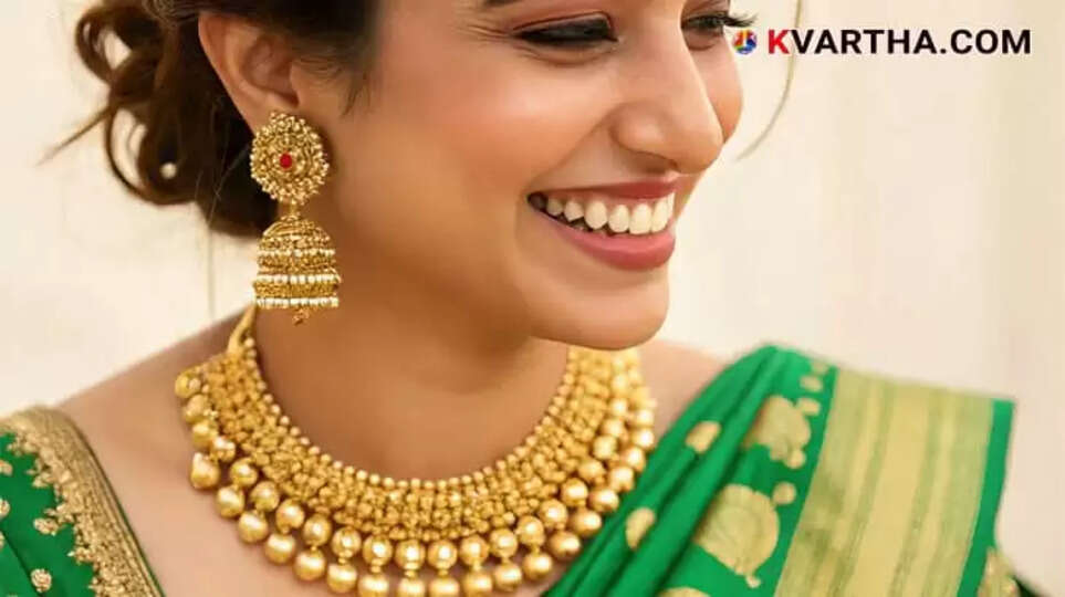 Bride Representing Kerala Gold Price November 20 Afternoon