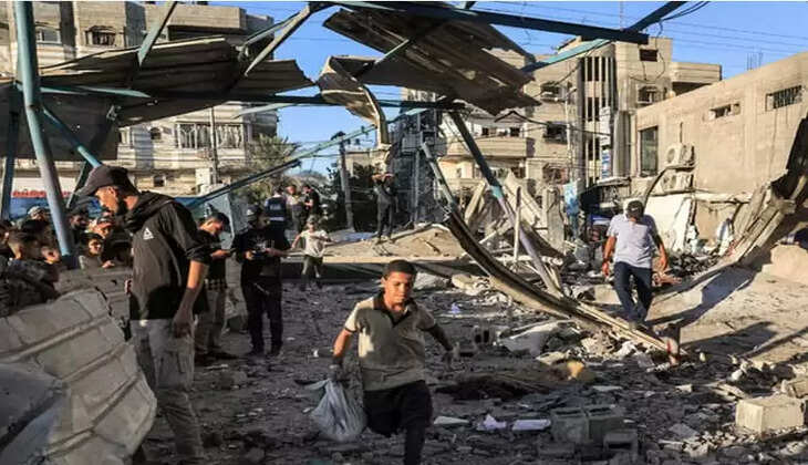 Israeli air strike on Gaza school kills at least 16, 16 People, Killed, Israeli, Air Strike, School