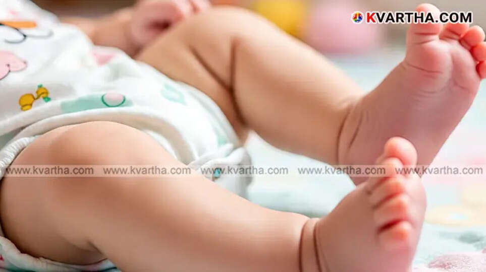 Police officers investigating a suspicious death in a house in Ezhimala