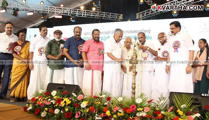  CM Pinarayi Vijayan inaugurates at Kerala 4th anniversary event in Kasaragod