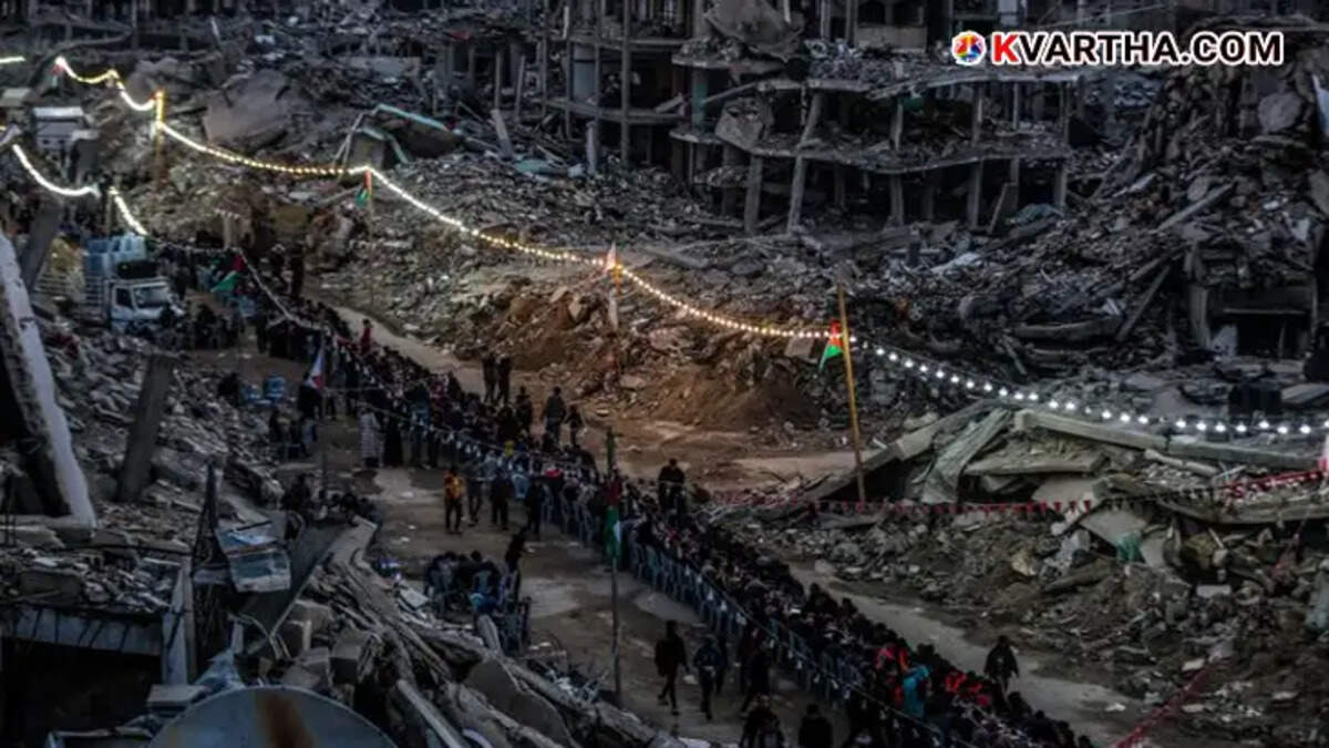  Israel extends Gaza ceasefire for six weeks amid Ramadan and Passover celebrations.