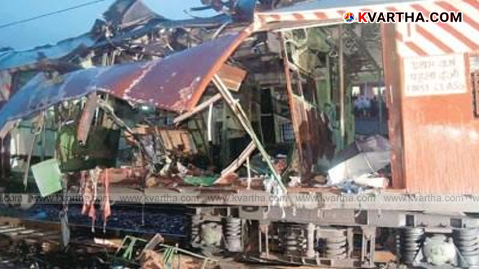 Image of a damaged train coach from the 2006 Mumbai train blasts