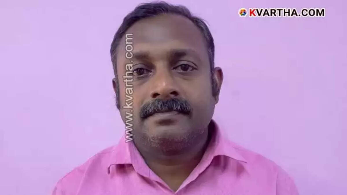 Arrested accused in share trading scam