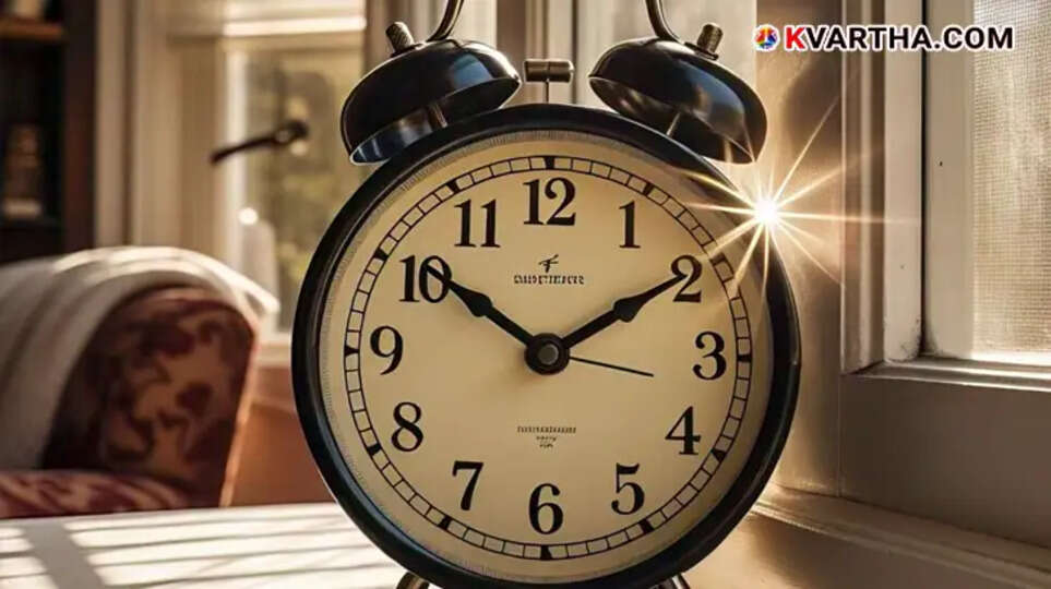 Illustration of a clock showing the concept of Daylight Saving Time.