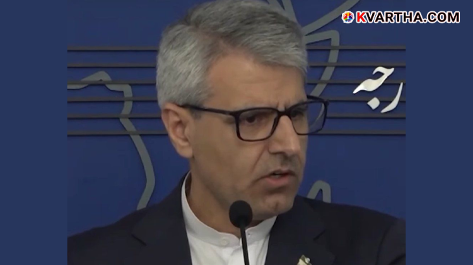 Iranian Foreign Ministry spokesperson Esmaeil Baghaei addressing the media