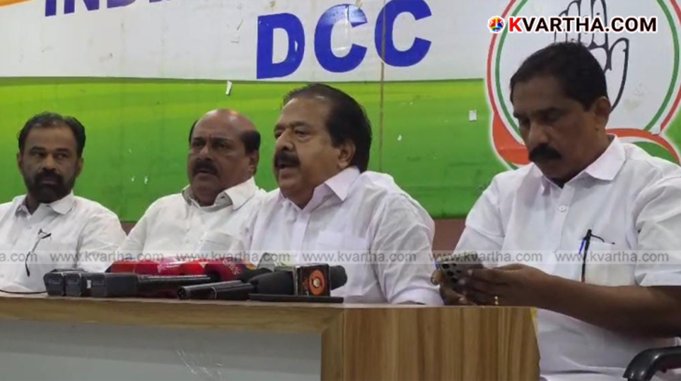 Ramesh Chennithala addressing press conference in Kannur