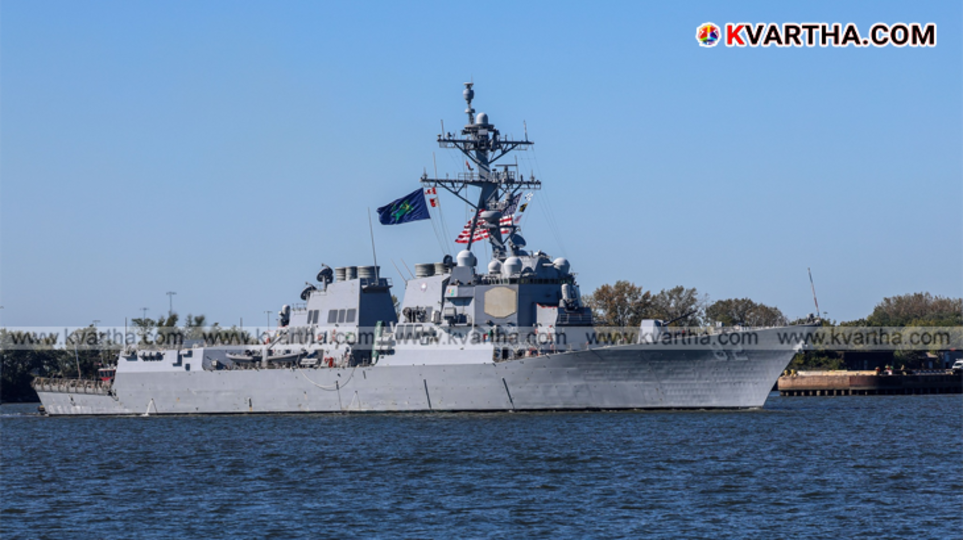 A symbolic scene depicting the blockade of the Strait of Hormuz by American warships and major naval blockades in history.&nbsp;