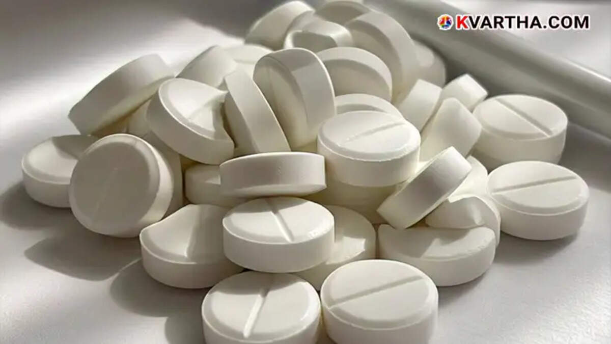 Close-up of paracetamol tablets.