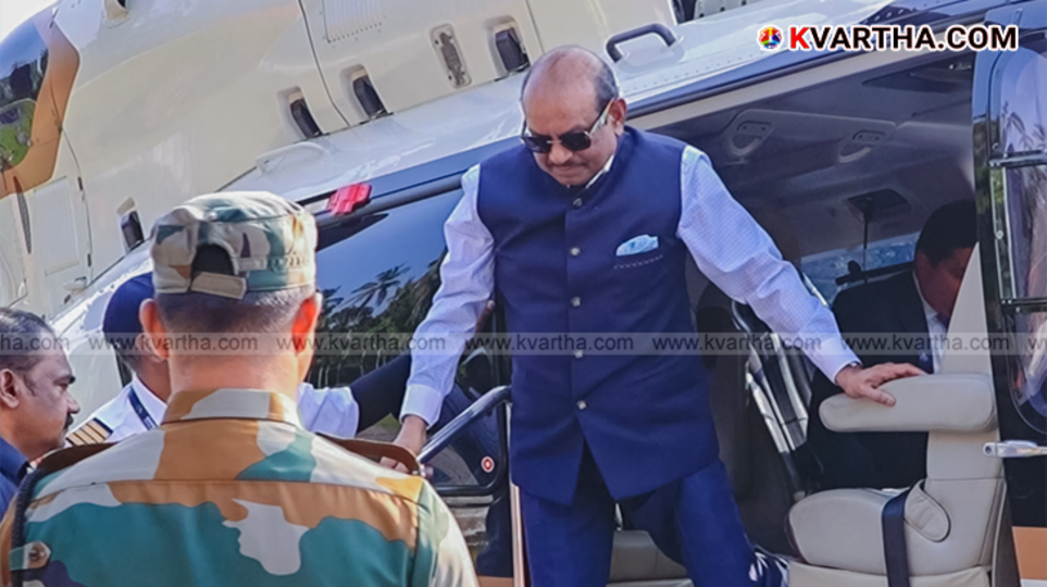 MA Yusuff Ali casting vote in local body election