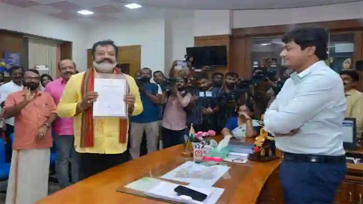 Suresh Gopi gets enthusiastic reception in Thrissur, Thrissur, News, Suresh Gopi, Enthusiastic reception, Road Show, Collectorate, Politics, Kerala News