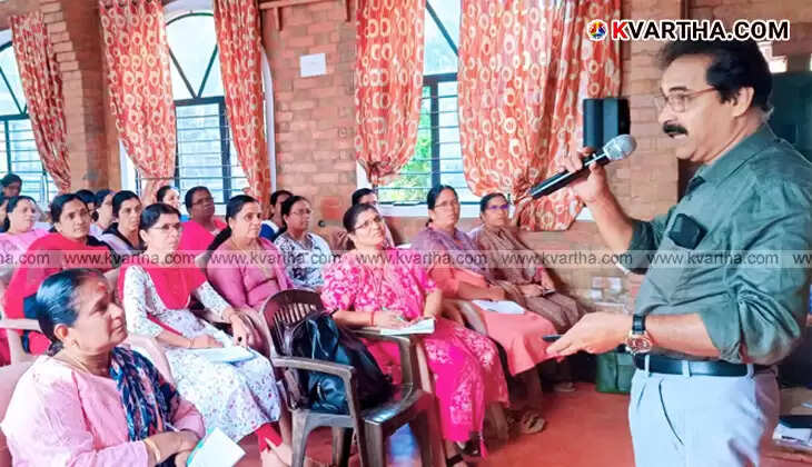 Teacher CP Vinod and wife Sreeja family photo