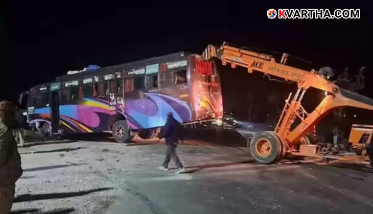  Prayagraj Maha Kumbh Mela Pilgrims Vehicle Accident