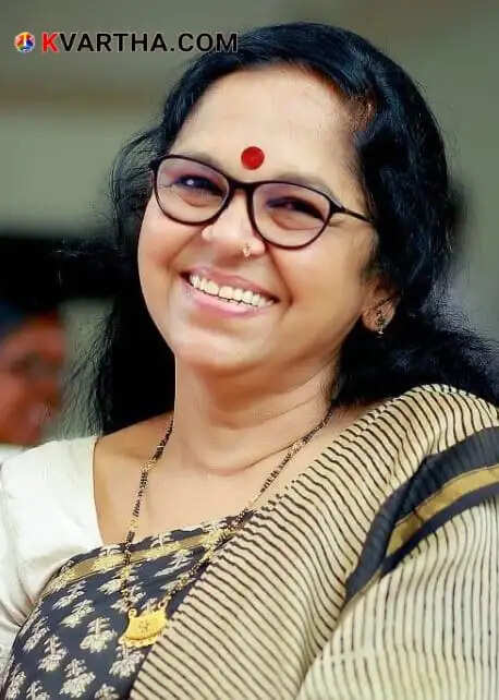From Yesudas's Musical Nights at Thirunakkara to Rimi Tomy's 'Music Night that Shakes the Home Department': The Evolution of Ganamelas at Festivals