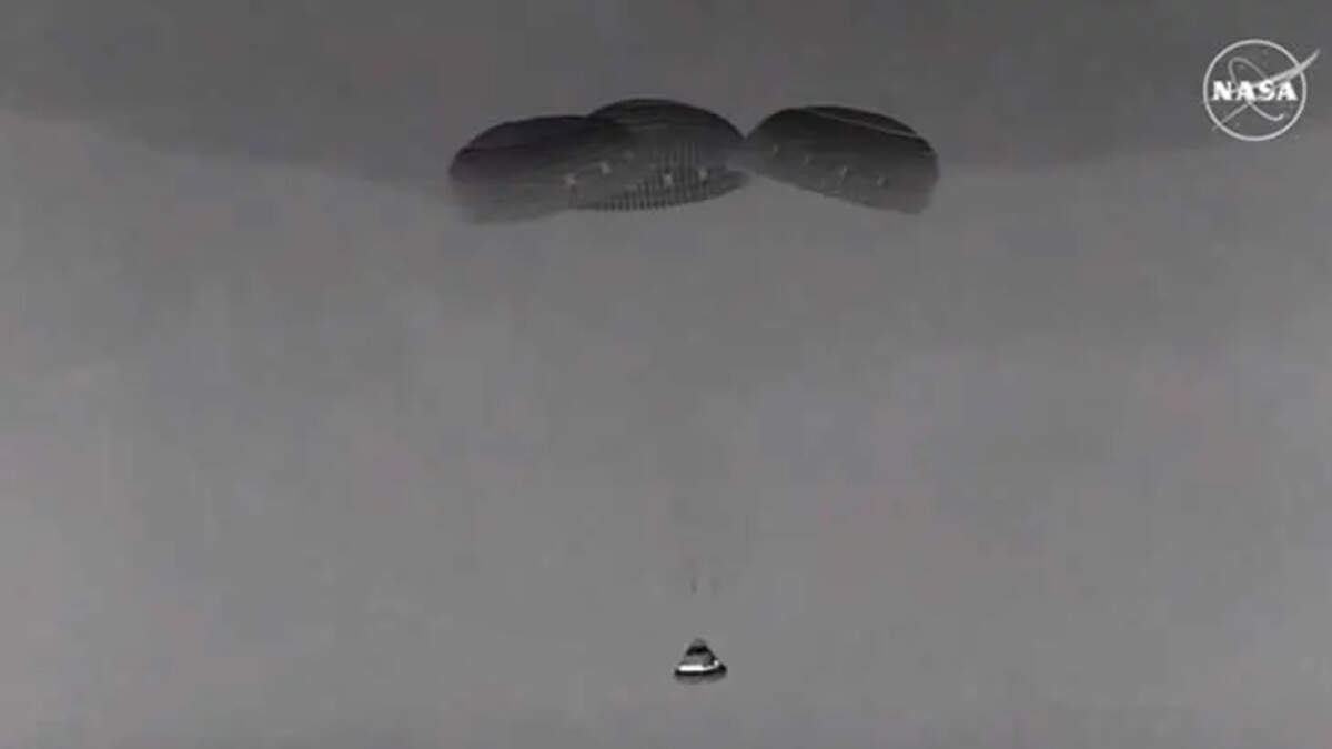  Starliner Returns to Earth Without Crew