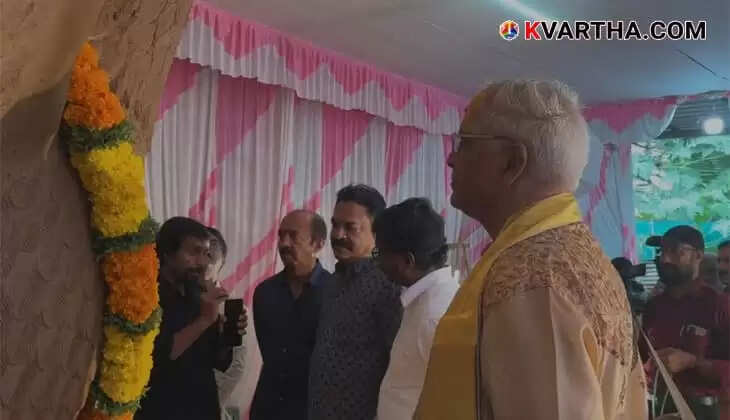 Unni Kanayi Creates History Again; Manjulal Garuda Sculpture Dedicated at Guruvayur