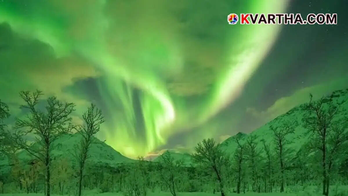 Massive solar storm to hit Earth on Monday; NASA issues warning, Auroras likely in Northern India.