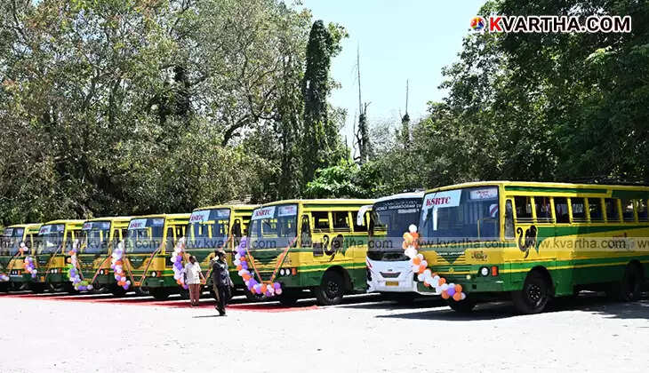 K B Ganesh Kumar inaugurating KSRTC digitalization projects