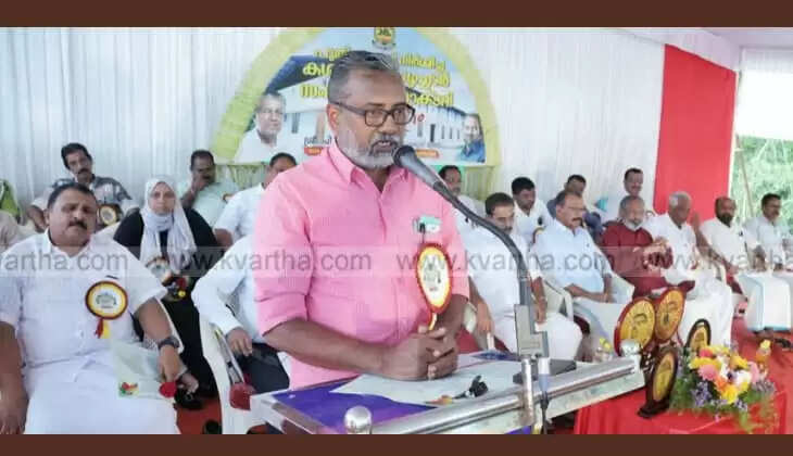Agriculture Minister inaugurates cashew processing factory
