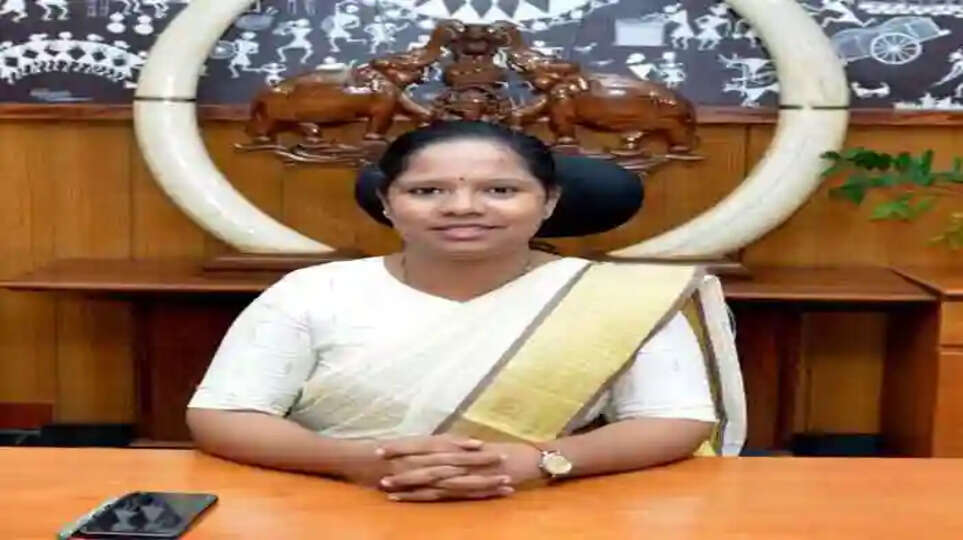 Schools operating as relief camps in Wayanad district have been declared holiday on Monday, Wayanad, News, Holiday, Collector, Camp, Schools, Kerala News