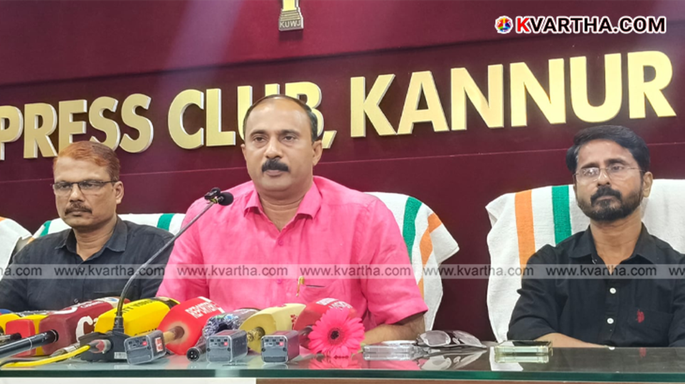  Binoy Kurian speaking at Kannur Press Club