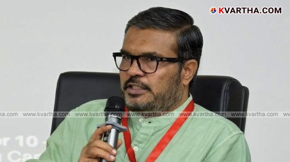 Minister M.B. Rajesh addressing the gathering at Palakkad.