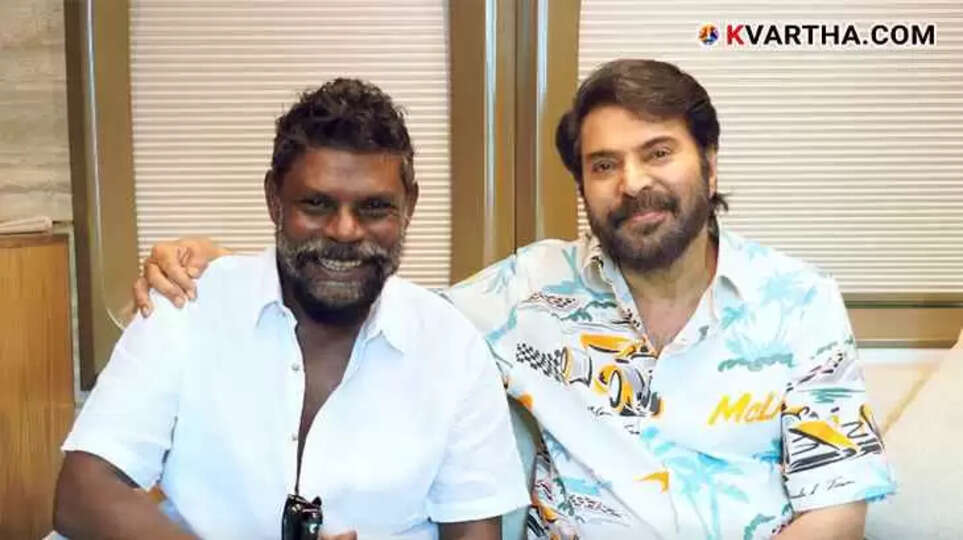 Mammootty and Vinayakan thanking audience for Kalamkaval movie success.