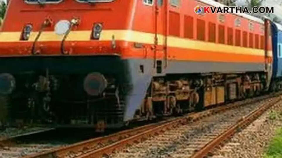 Two Malayali Nursing Students Hit by Train and Died in Chikkabanavara, Karnataka