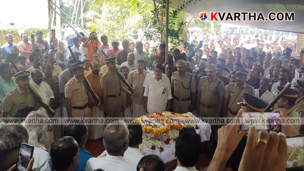  Funeral ceremony of T.K.D. Muzhappilangad