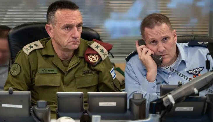  Israeli officials discussing strategies at the operations center during the military attack on Iran.