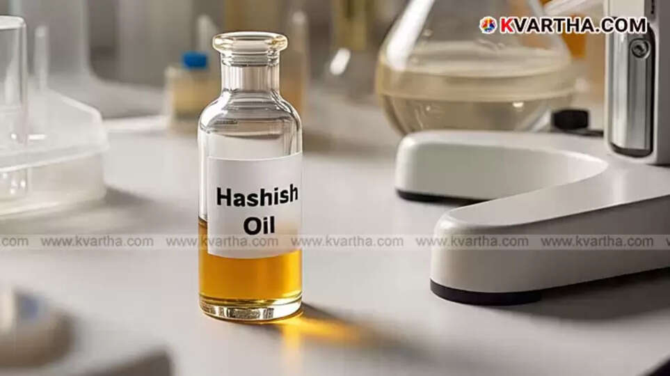 Police arresting a man accused of theft and drug possession in Kannur. 